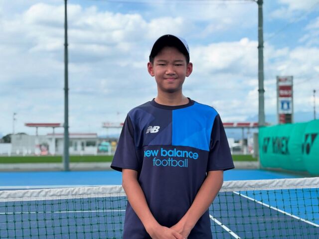 まえばしジュニアU-12 《G4C 準優勝🥈》

7月5日（土曜日）は、まえばしジュニアが開催され、当スクールの選手が見事 準優勝しました‼️

▪️男子シングルス12歳以下（G4C）
…矢崎 太登　準優勝

矢崎選手。今回は関東公認大会、準優勝 本当におめでとう㊗️🎉

矢崎選手の日頃の努力や頑張りの成果が、無事に結果に繋がることができ、本当に良かったです☺️

いよいよ明日から、関東ジュニアがスタートになります。関東の舞台でも良い結果やプレーの内容に繋げていけるよう、一緒に頑張っていきたいと思います✊

この度もたくさんの応援、本当にありがとうございました☺️🎾

#テニス
#テニスジュニア
#テニスジュニア育成 
#テニスジュニアサポート 
#テニスジュニア小学生
#テニスジュニア指導 
#テニスジュニアトーナメント
#テニスジュニア大会
#テニスコーチ
#テニススクール